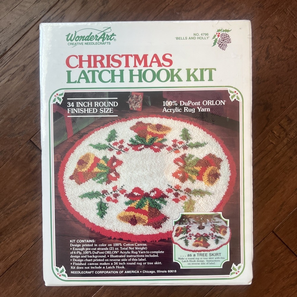 WonderArt Christmas Latch Hook Kit 34" Round Rug Tree Skirt Bells & Holly 4796